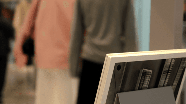 옷가게에 진열된 마네킹