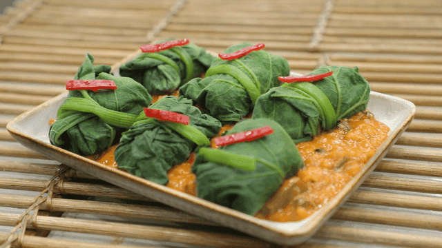 우렁이 쌈장에 담긴 호박잎쌈밥