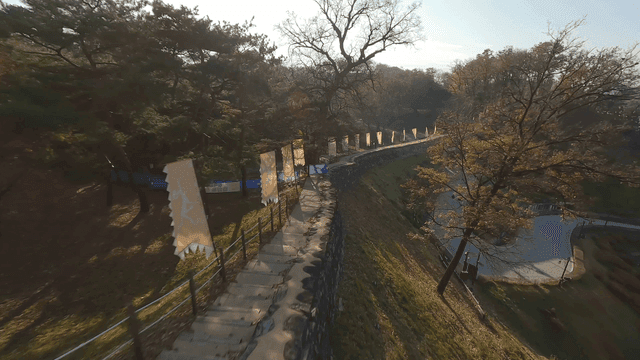 역사적인 성벽의 경치