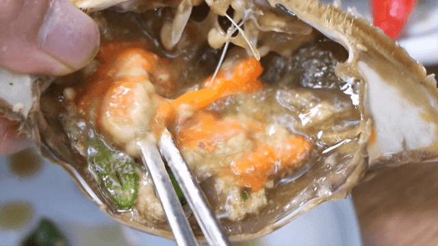 신선하게 준비된 간장게장