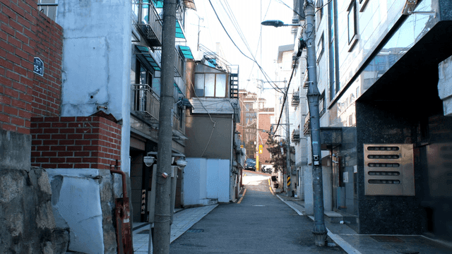Narrow alley between residential areas