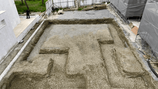 건축 자재가 있는 건설 현장