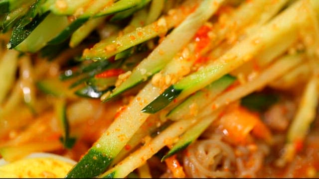 Spicy cold buckwheat noodles with cucumbers