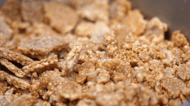 Crispy nurungji in bowl