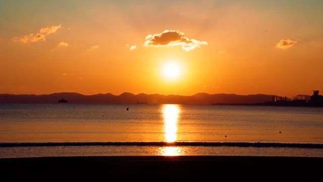 Sunrise over the tranquil sea
