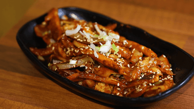Spicy stir-fried squid with vegetables