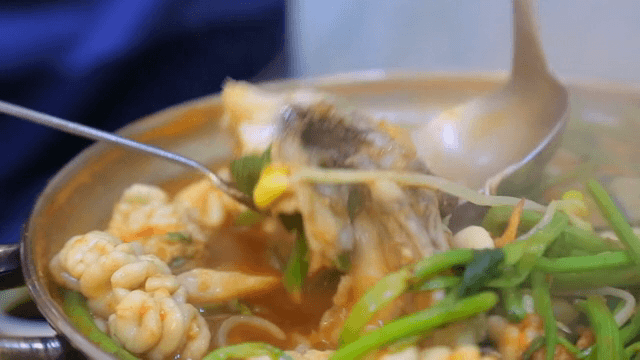 Spicy fish stew with cod inside