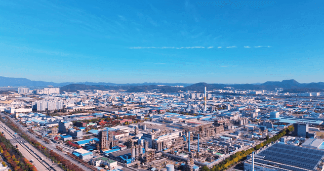 산업 도시의 광활한 전경