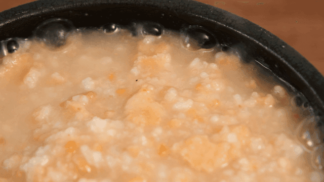 Nurungji soup boiling in pot