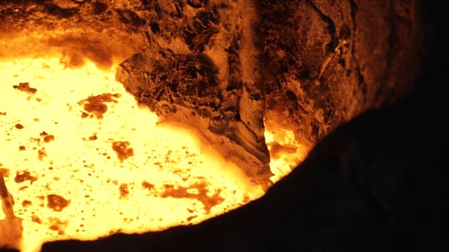 Molten metal boiling in a furnace