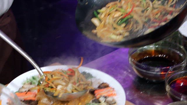 접시에 담긴 양장피