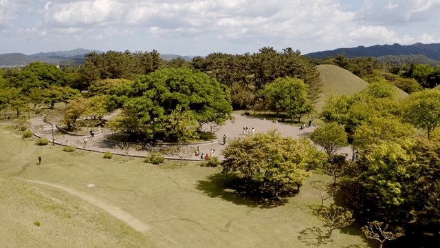 고분이 있는 경치 좋은 공원