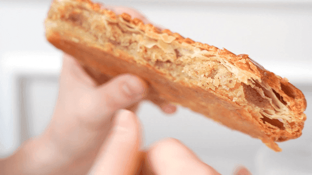 Crispy pie to eat with your hands