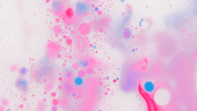 Colorful bubbles in mixed liquid