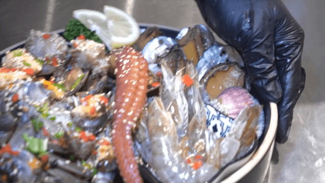 신선하게 준비된 간장게장