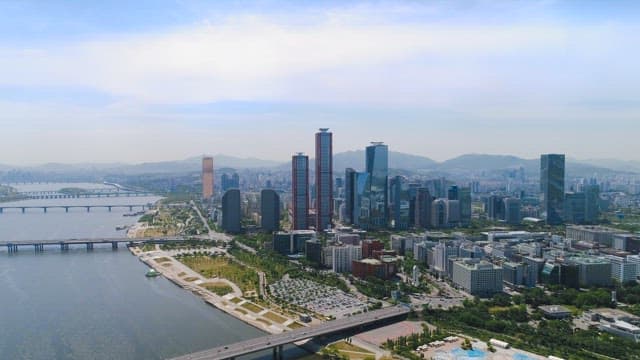 View of a Metropolis in Harmony with Nature