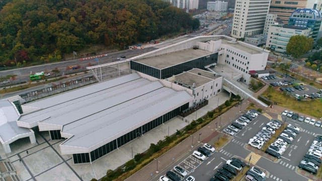 도시 컨벤션 센터