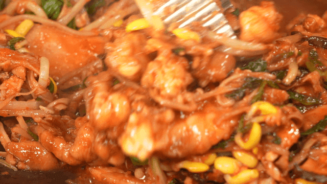 Spicy pufferfish bulgogi stir-fried with vegetables