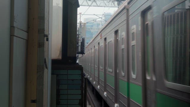 Subway entering the platform entrance