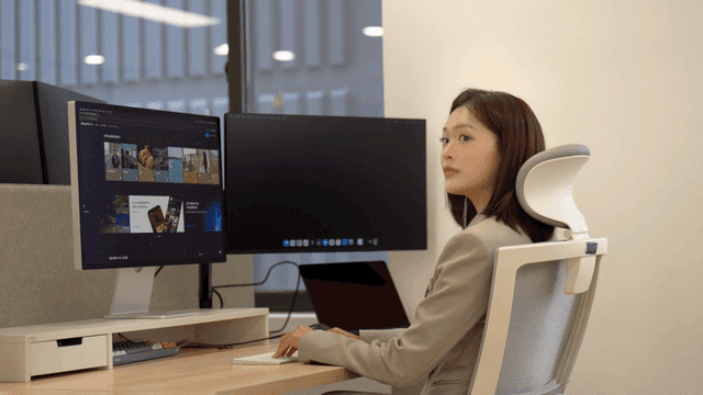 Female office workers using computers