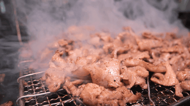 Briquette bulgogi stir-fried on smoky grill