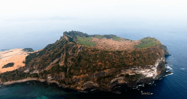 성산 일출봉의 경치