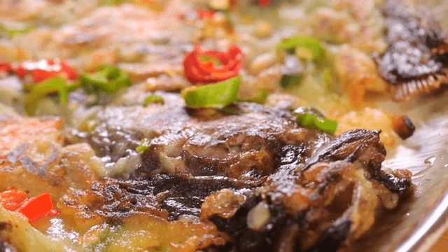 고추가 올라간 명태전