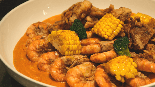 Shrimp and corn in a rich sauce