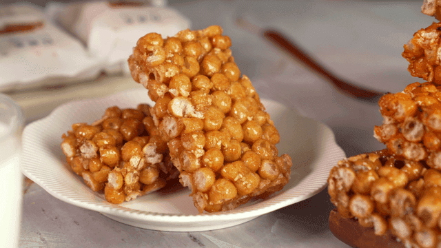 Sweet oranda on white plate