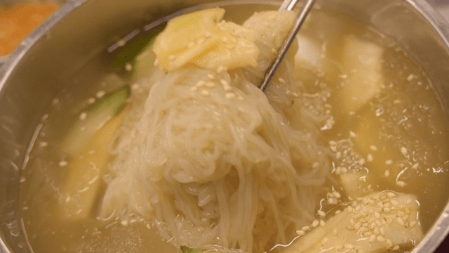 시원한 육수의 냉면
