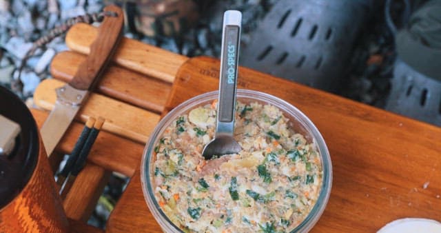 건강한 수제 만두속 클로즈업