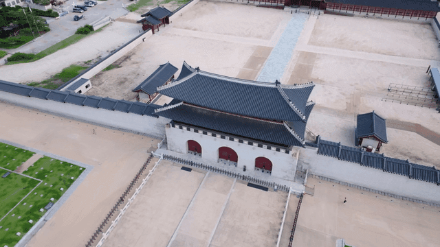 주변 주택가와 함께한 경복궁