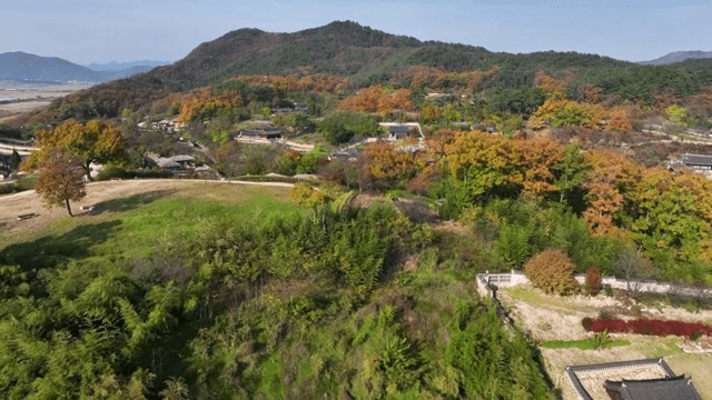 가을의 전통 한국 마을