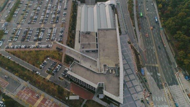 주차장과 고속도로