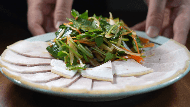 Cold pork with fresh vegetable salad