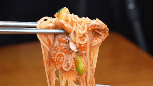 Spicy Bibim Wheat Noodles with Meat and Vegetables