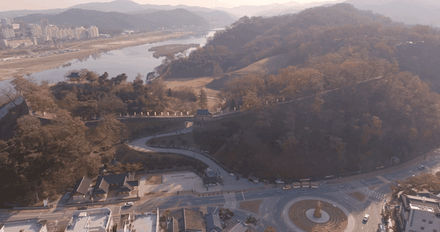 A scenic view of a historic fortress