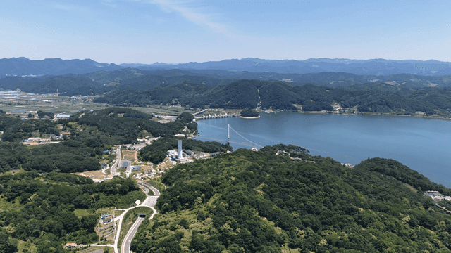 산과 호수의 경치