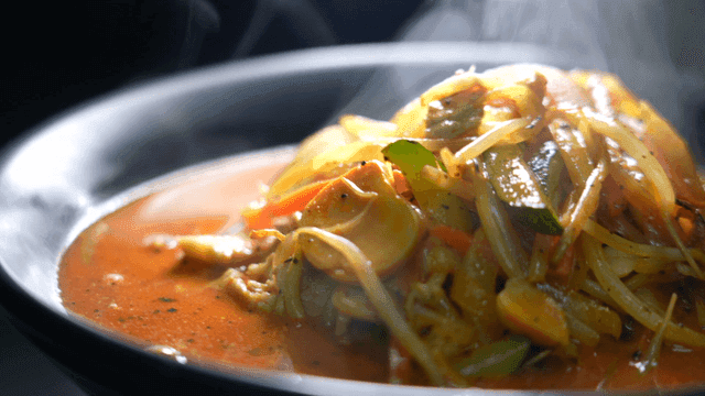 Steaming hot jjamppong with vegetables