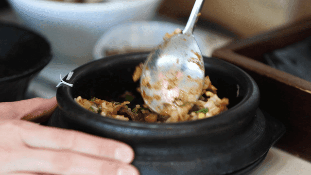 Spoon for mixing stone pot rice