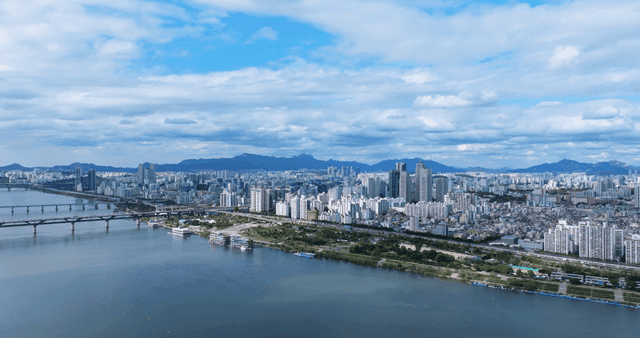 Vast Seoul cityscape with Han River
