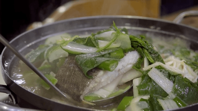 채소가 가득 들어간 해물탕