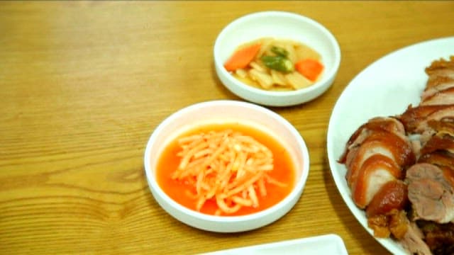 Pigs' feet on the table