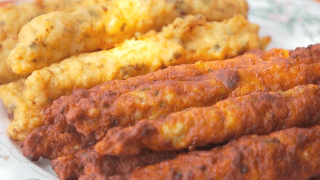 접시에 담긴 다양한 악어 탕수육