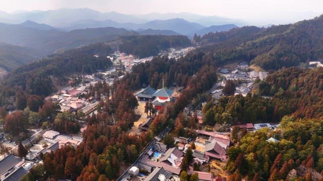 산속 마을의 경치